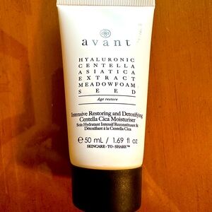 NIP Avant Intensive & Detoxifying Centella Cica Moisturizer